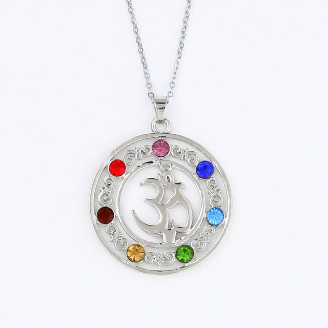 Collier pendentif cristal 7 chakras pour la méditation