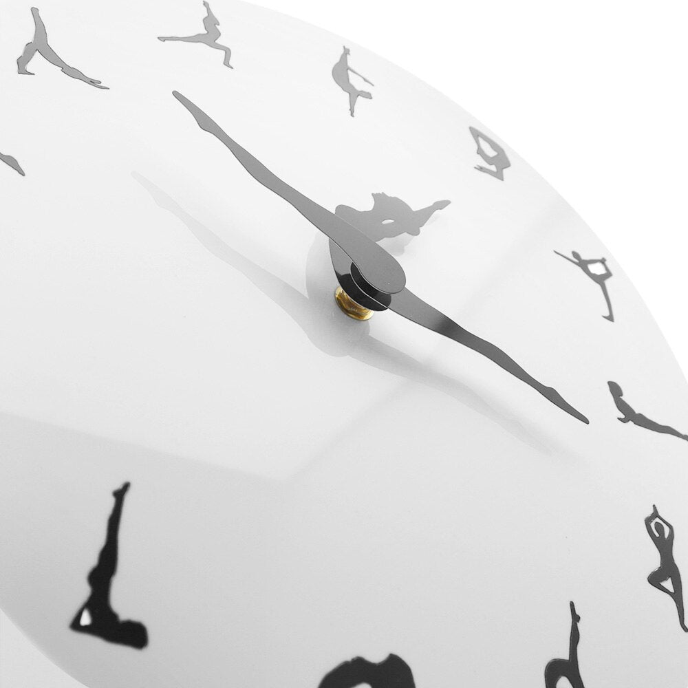 Horloge murale silencieuse motif yoga