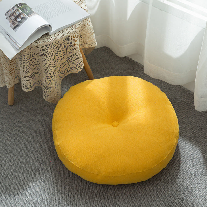 Futon épais pour salon, chambre et méditation, style nordique, avec baie vitrée.