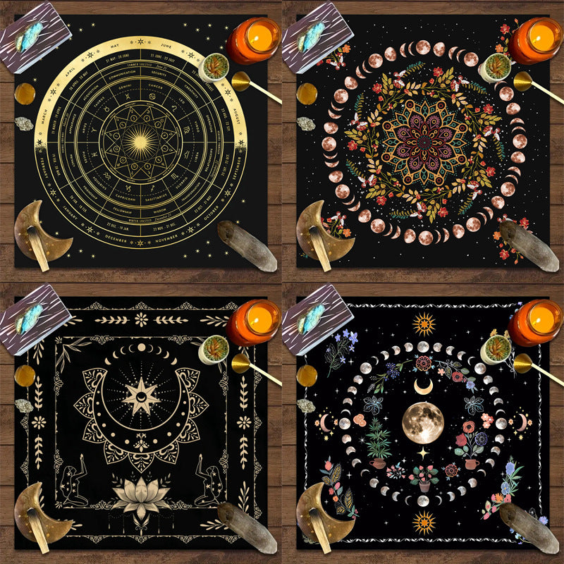 Nappe décorative Tarot, jeu de société, mandala, phases de la lune, motif floral et papillon.