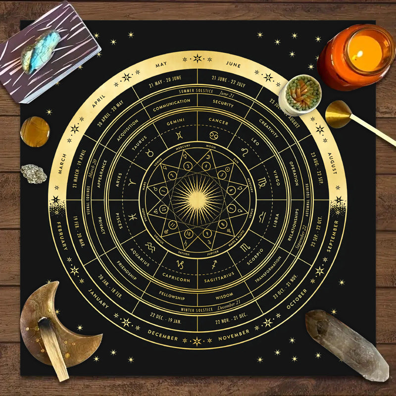 Nappe décorative Tarot, jeu de société, mandala, phases de la lune, motif floral et papillon.