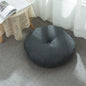 Futon épais pour salon, chambre et méditation, style nordique, avec baie vitrée.