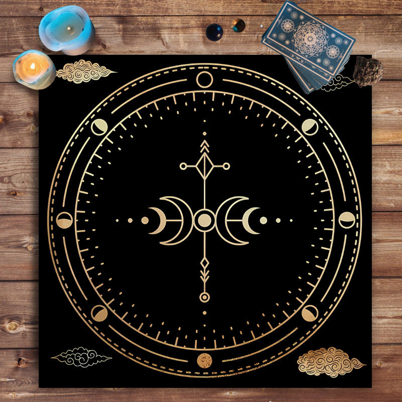 Nappe décorative Tarot, jeu de société, mandala, phases de la lune, motif floral et papillon.