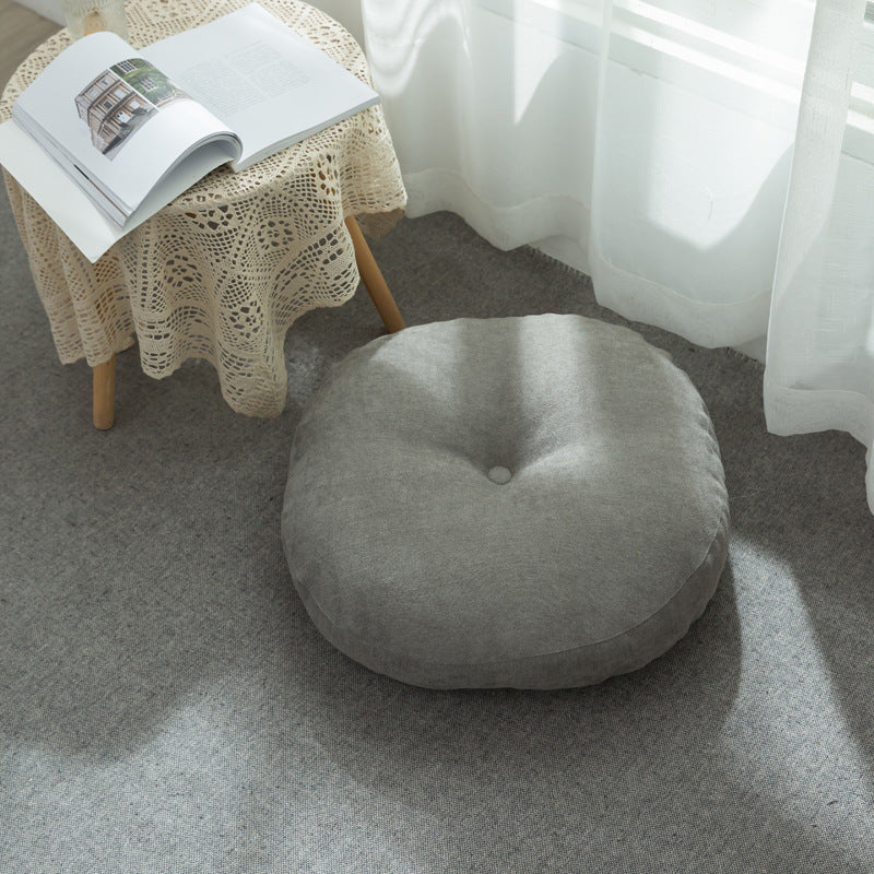 Futon épais pour salon, chambre et méditation, style nordique, avec baie vitrée.
